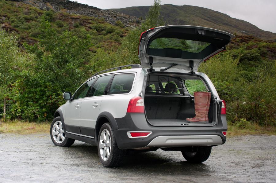  Volvo XC70 2010 года  (фото 16 из 58)